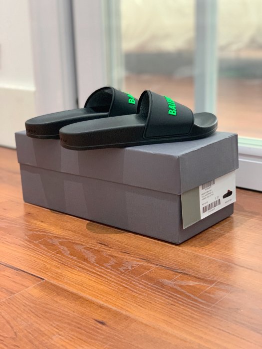 Шлепанцы фото 8