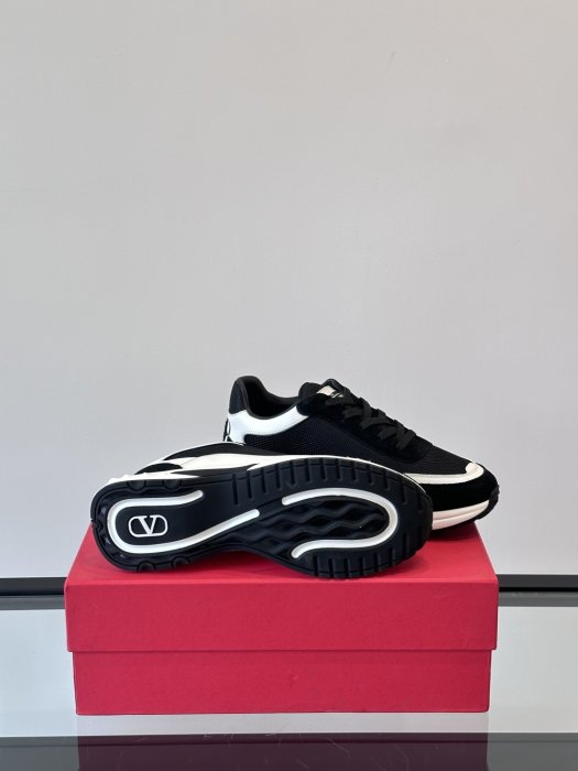 Кроссовки фото 9