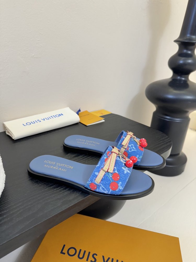 Шльопанці жіночі фото 2