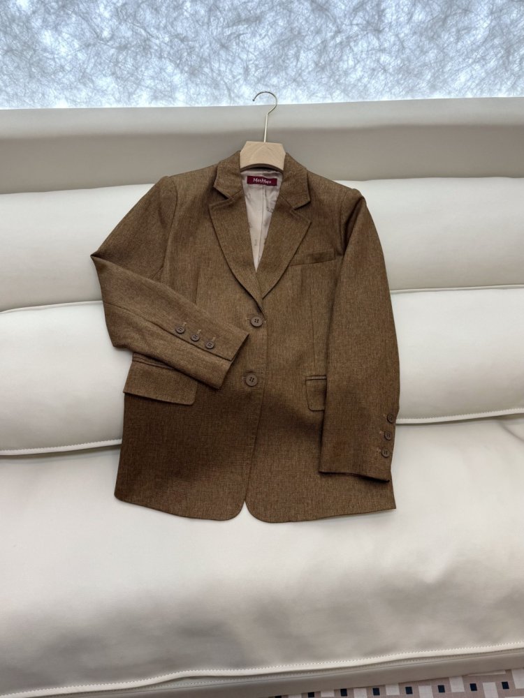 Костюм жіночий фото 5