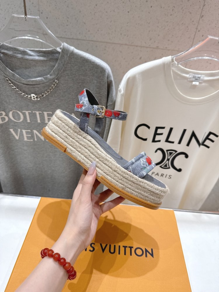 Sandals women's фото 5