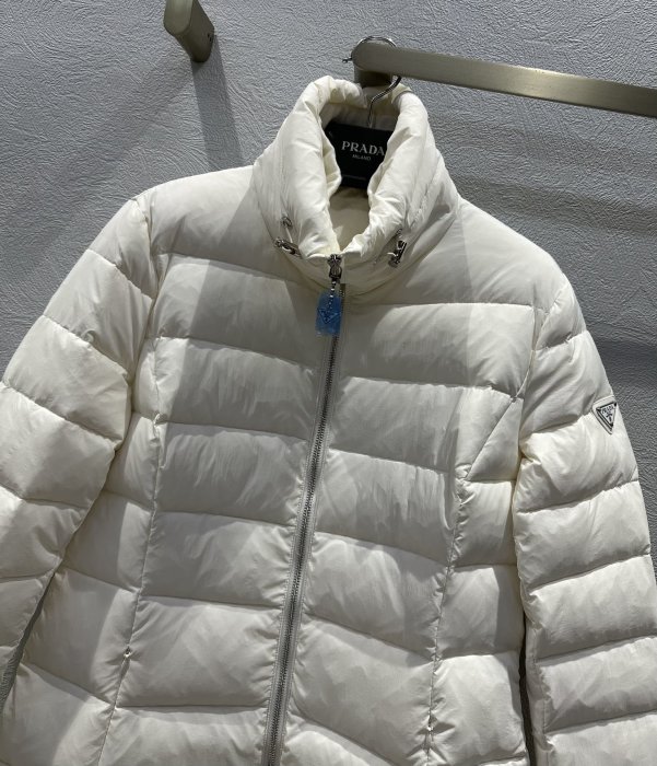 Down jacket фото 4