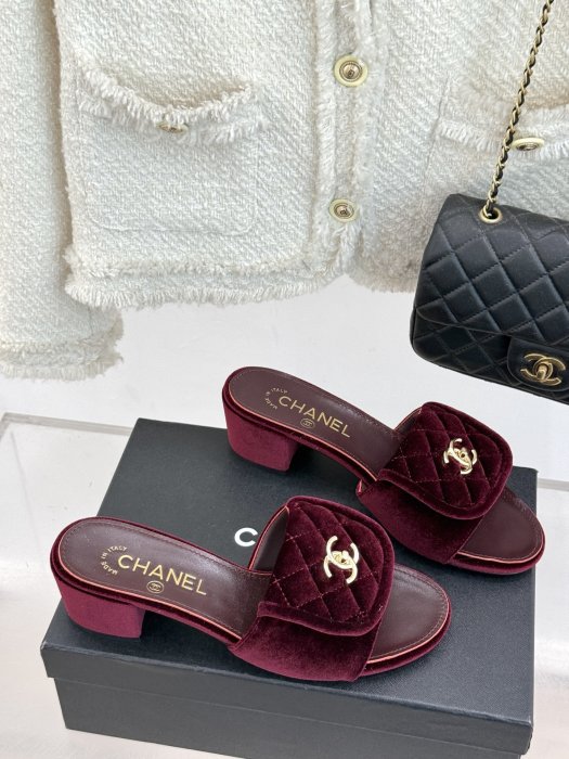 Босоножки фото 3