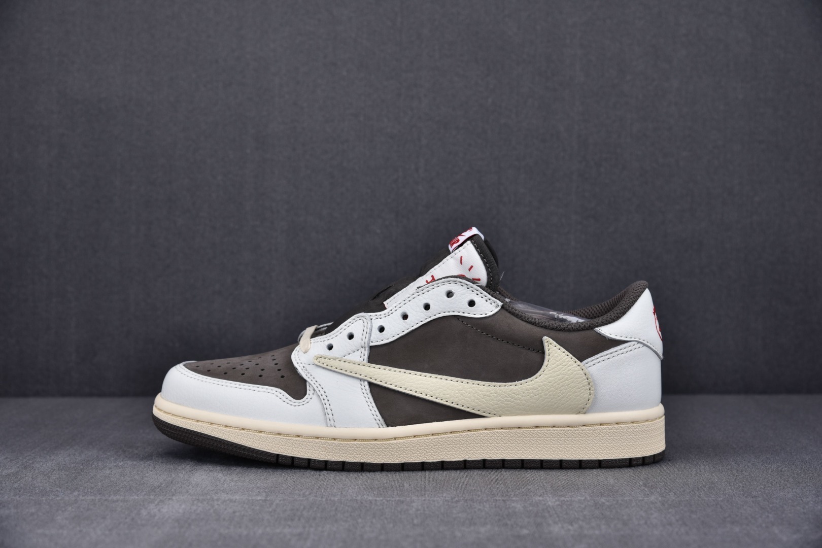 Sneakers Air Jordan 1 Reverse Mocha