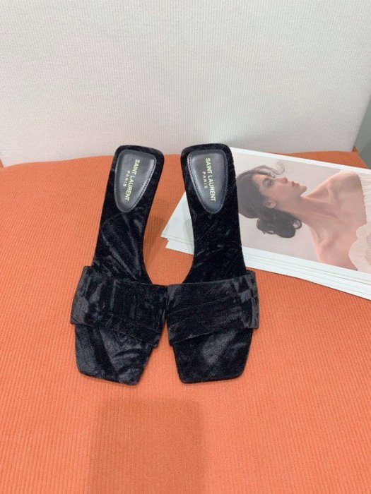 Босоножки фото 3