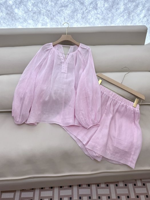 Костюм женский фото 3