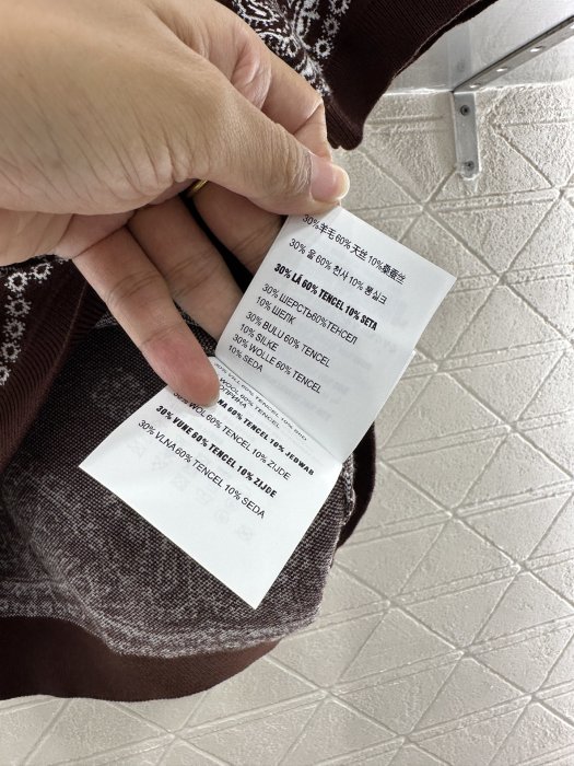 Футболка жіноча фото 9