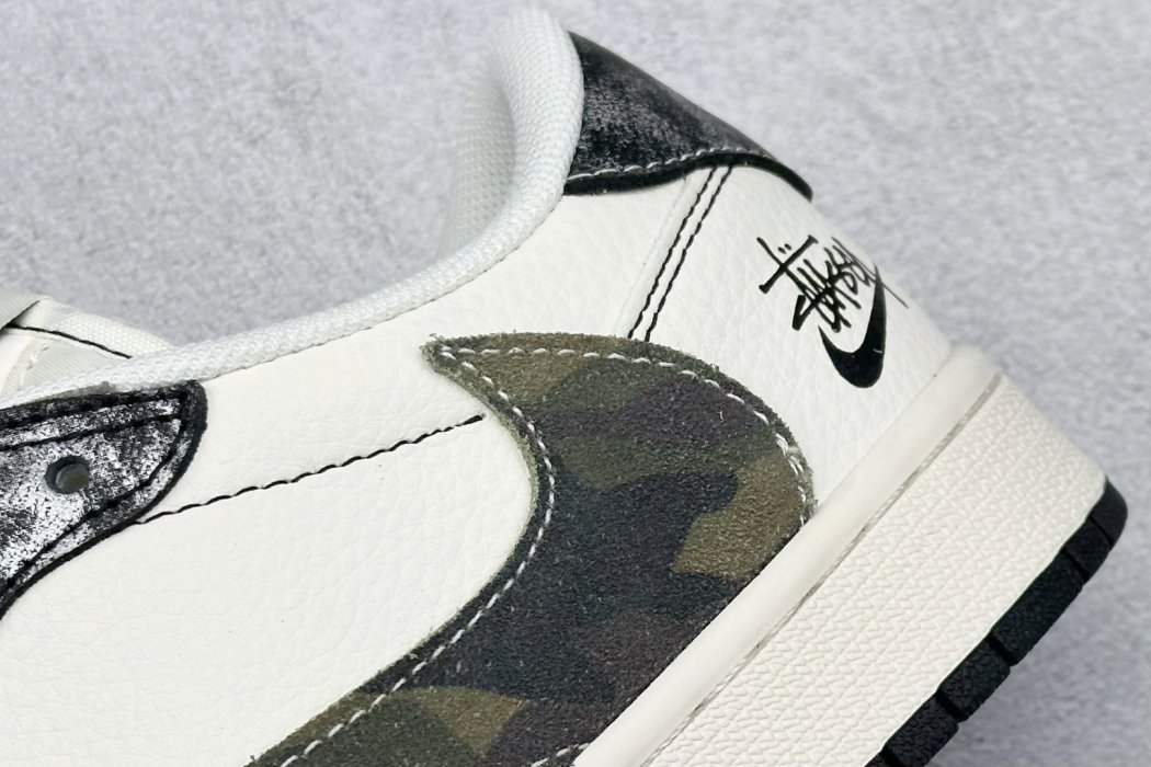 Кроссовки Travis Scott x Fragment Design x Air Jordan 1 Low OG SP AJ1 фото 9