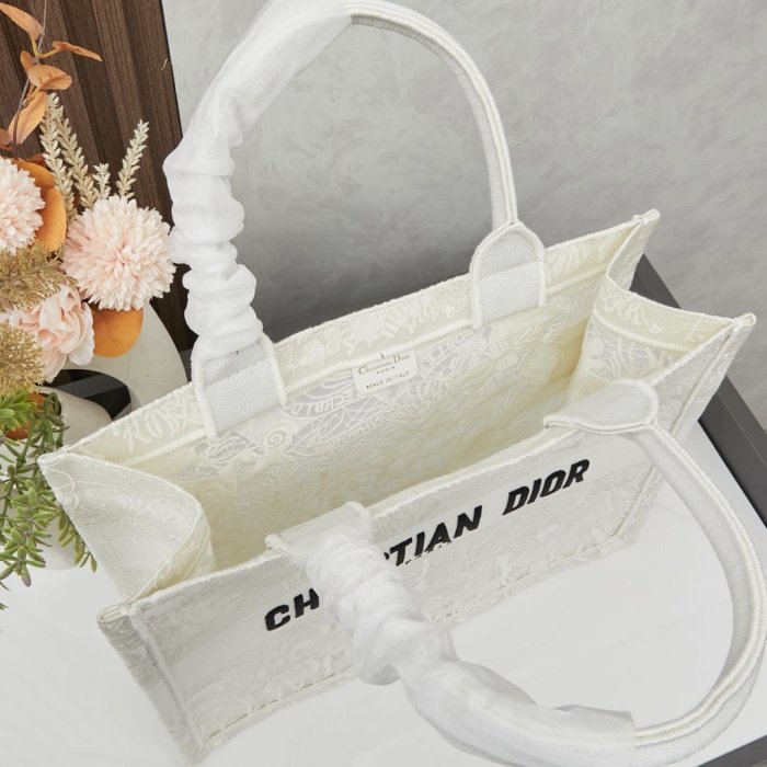 Сумка женская Dior Book Tote 36 см фото 9