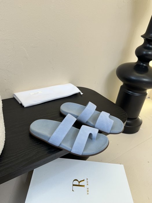 Шлепанцы женские фото 2