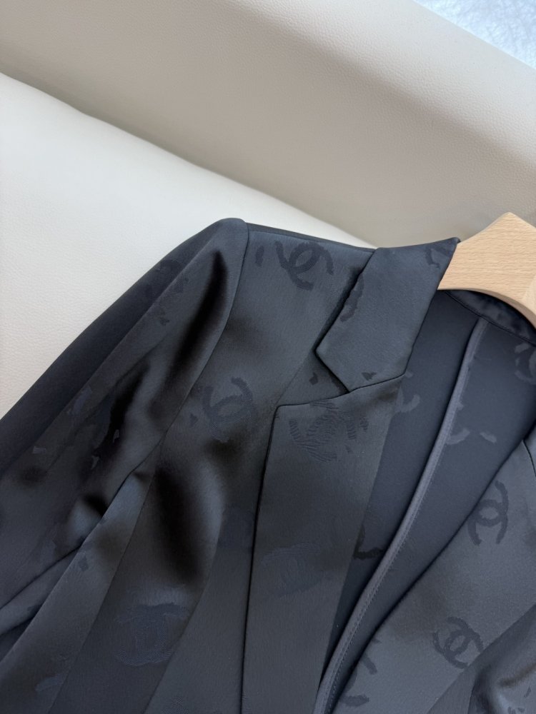 Костюм женский фото 8