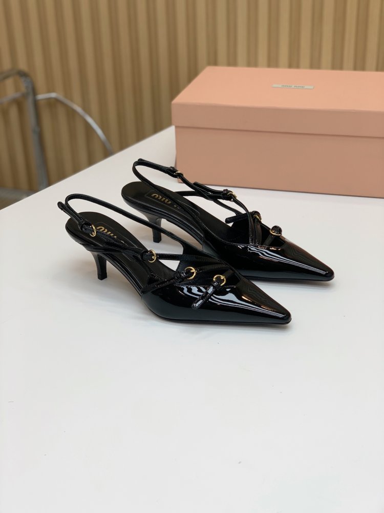 Босоножки фото 3