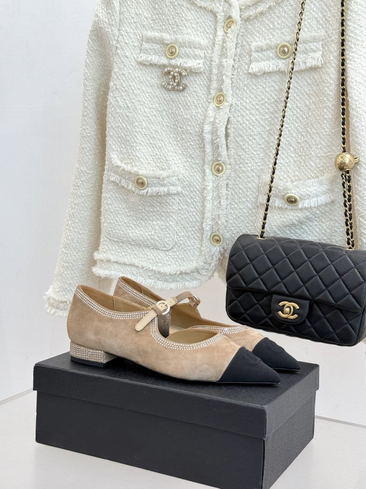 Туфлі жіночі