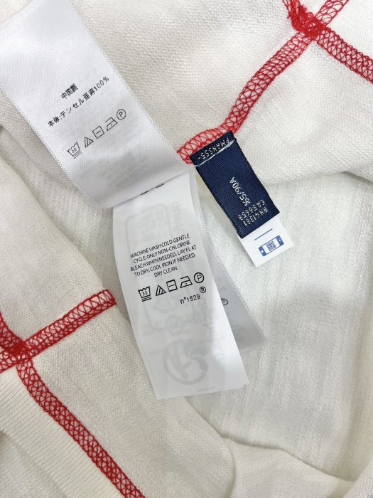 T-shirt women's фото 9