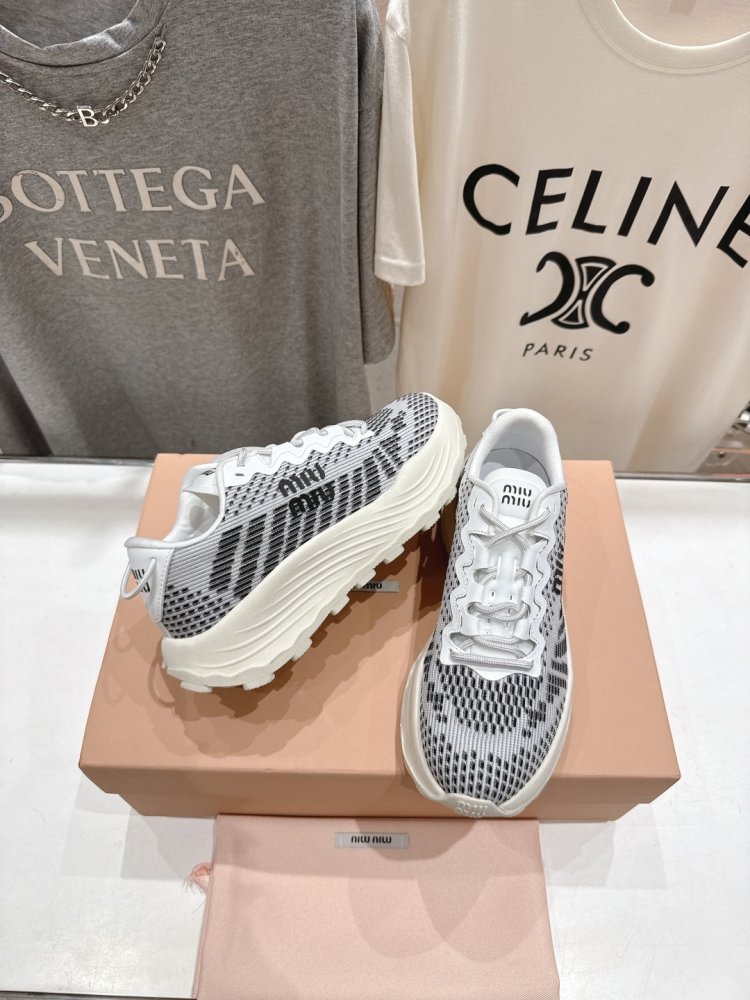 Sneakers women's фото 4