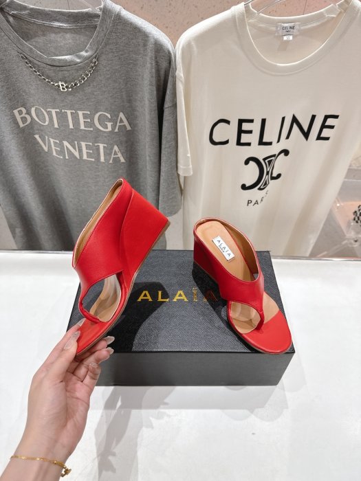 Босоножки фото 4