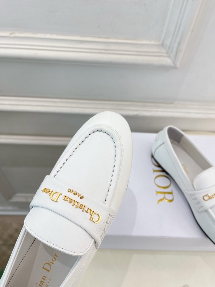 Лоферы женские фото 6