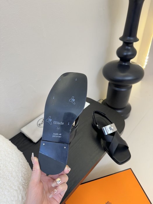 Sandals women's фото 9