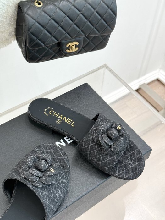 Шлепанцы фото 5