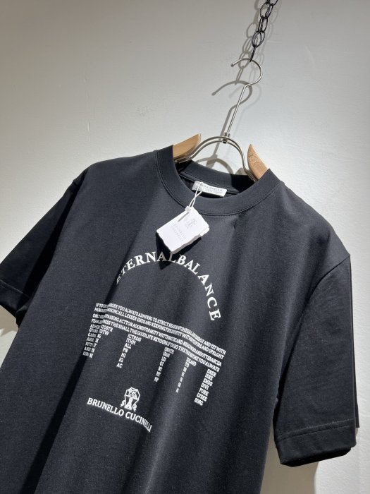T-shirt men's фото 3