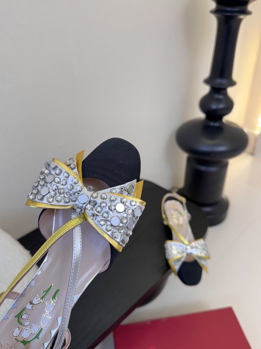 Босоножки фото 6