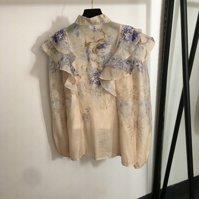 Costume female фото 2