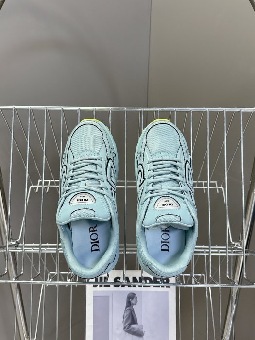 Кроссовки фото 6