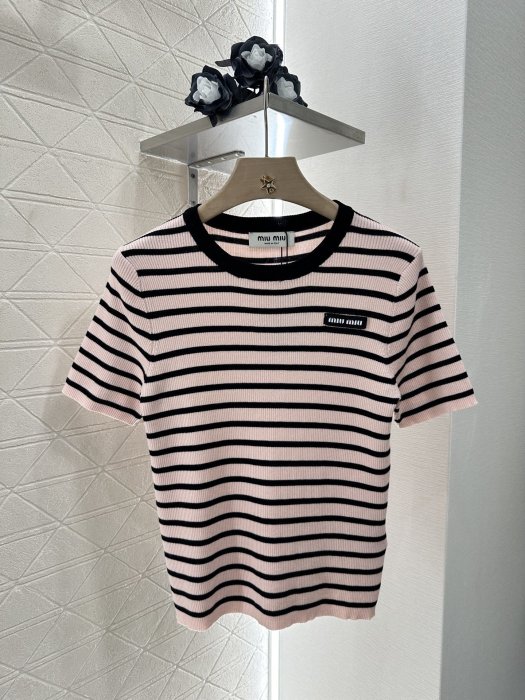 Футболка женская