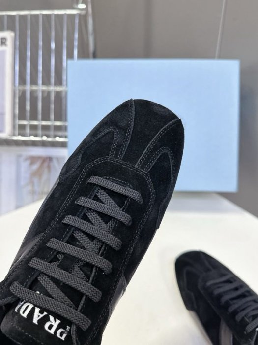 Кроссовки фото 9