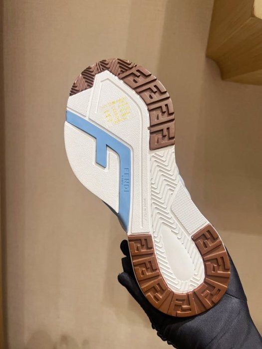 Кроссовки фото 9