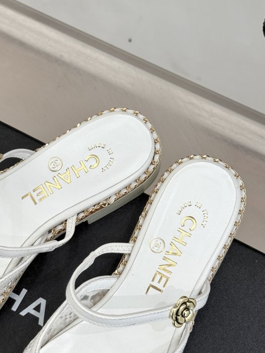 Босоножки фото 8