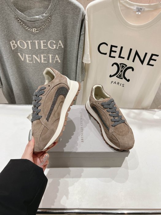 Кроссовки фото 3