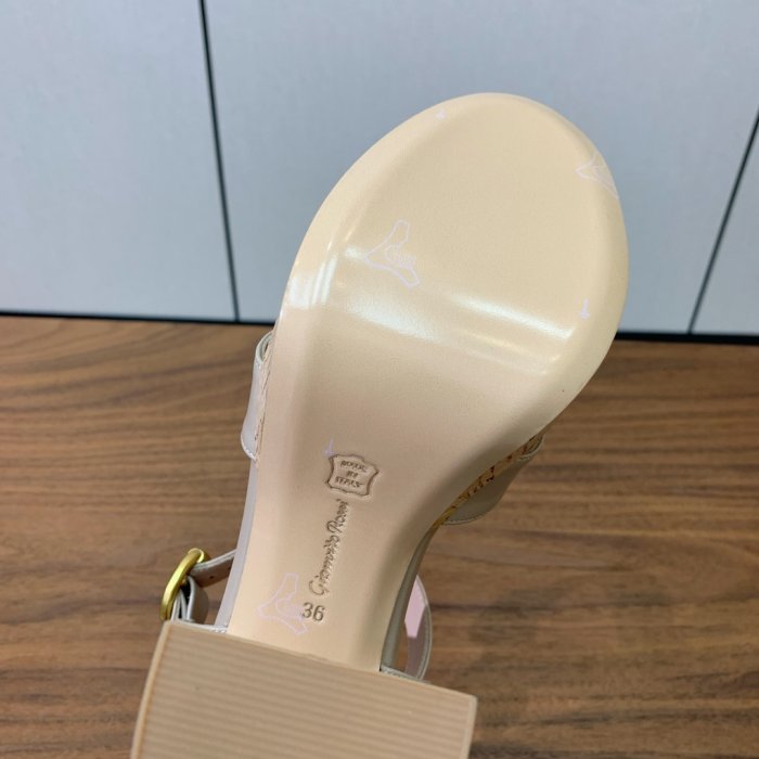 Босоножки фото 9