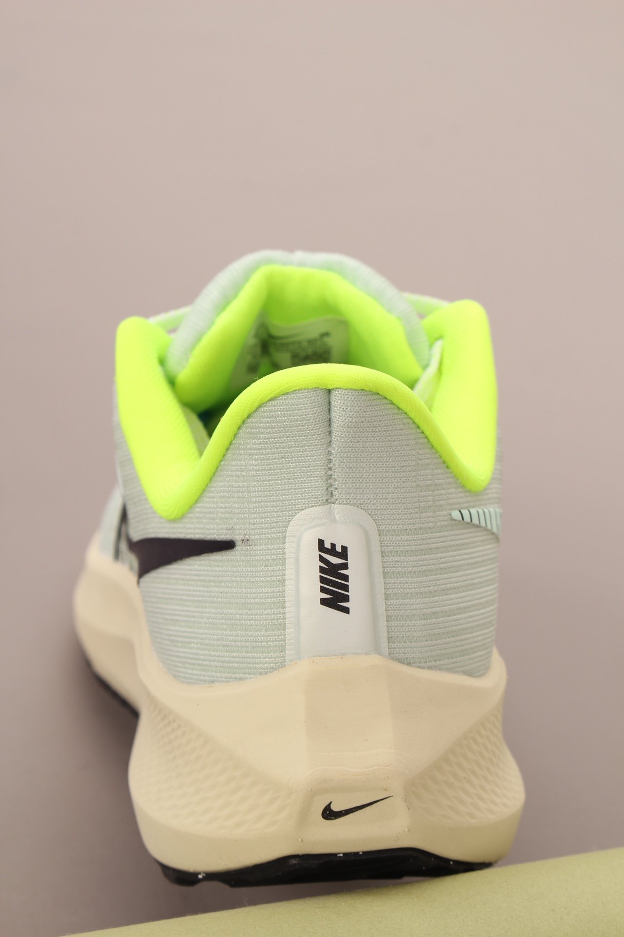 Sneakers Air Zoom Pegasus 39 Barely Green Volt - DH4071-301 фото 5