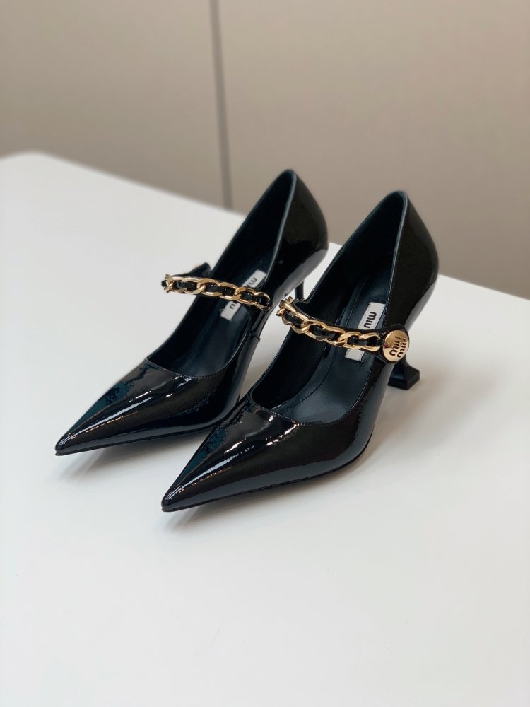 Босоножки фото 5