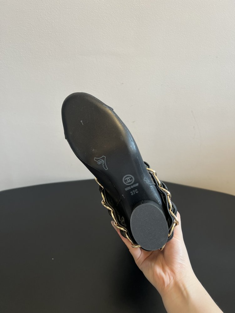 Сапоги женские фото 9