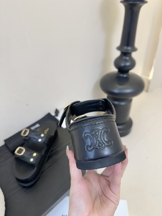 Шлепанцы женские фото 7