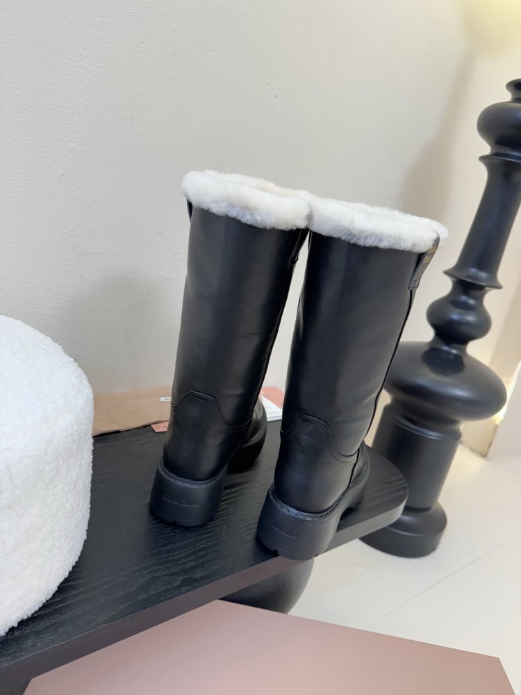 Boots women's фото 7