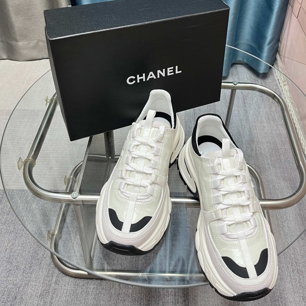 Кроссовки женские фото 7