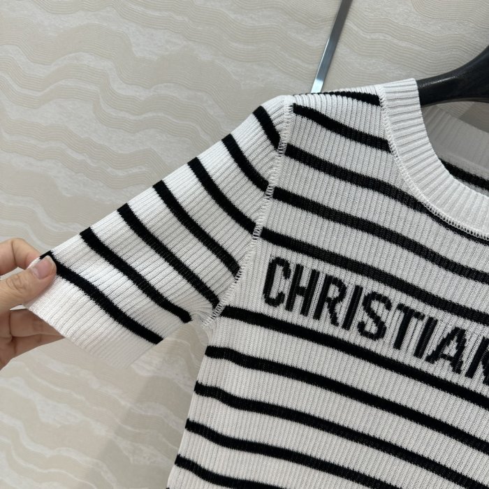 Футболка женская фото 5