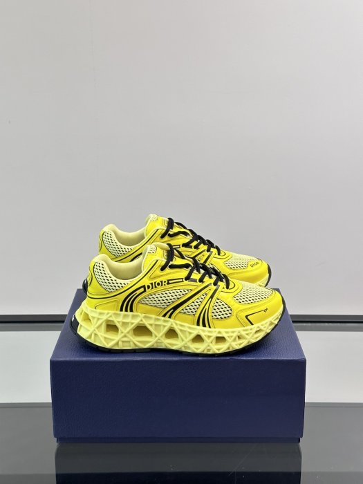Sneakers men's