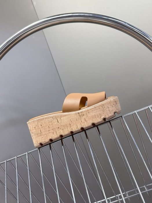 Босоножки фото 3