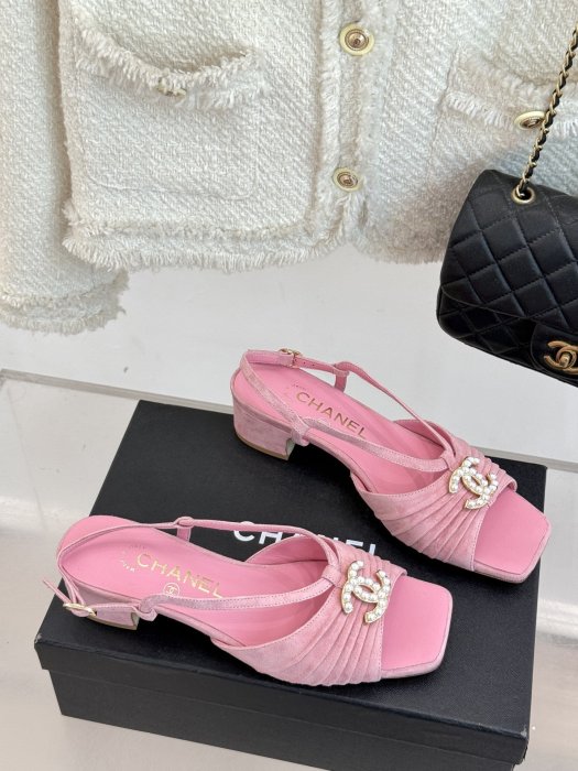 Босоножки фото 3