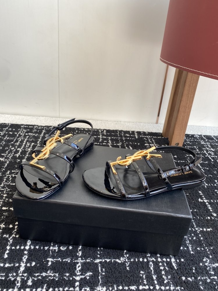 Босоножки фото 3