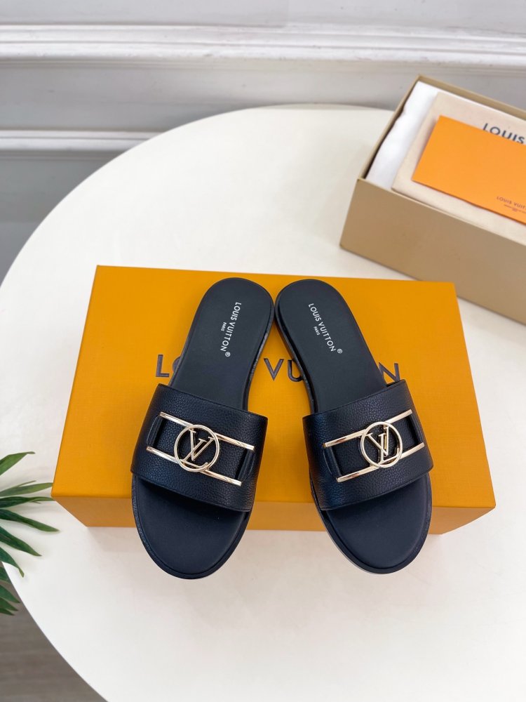 Шлепанцы женские