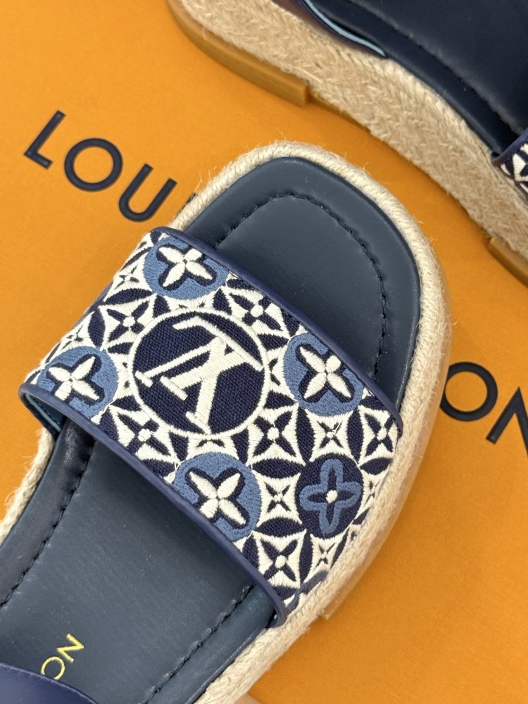 Босоніжки фото 7