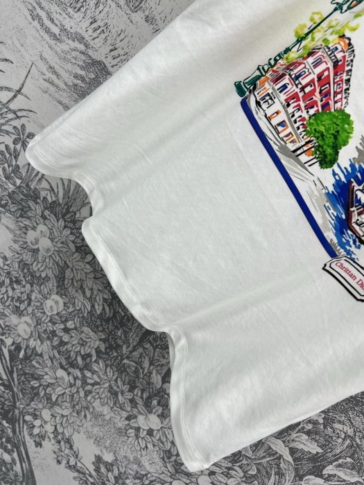 T-shirt women's фото 4