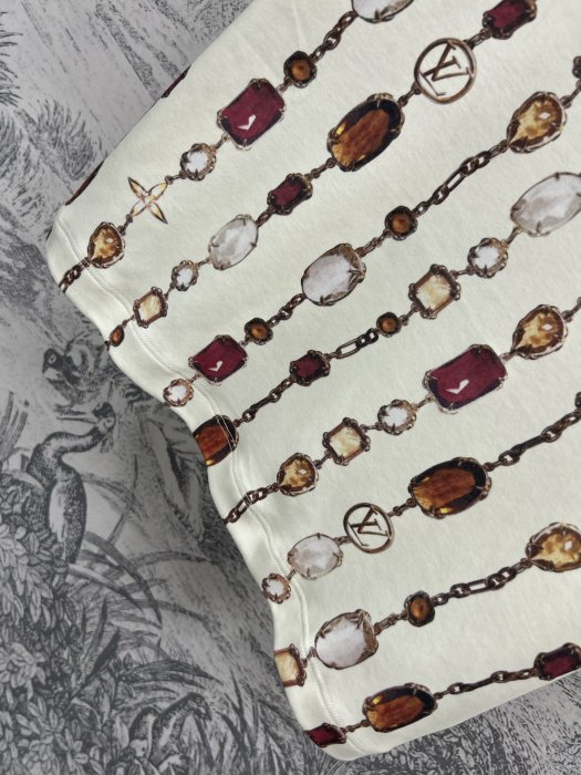 T-shirt women's фото 4