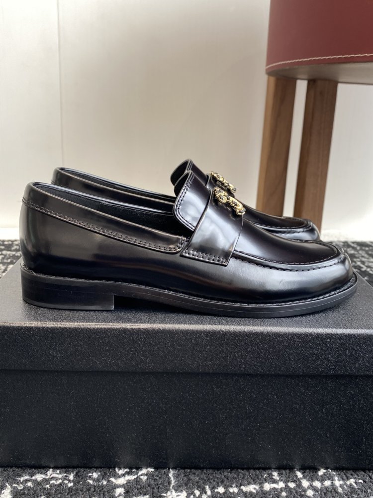 Лоферы женские фото 2