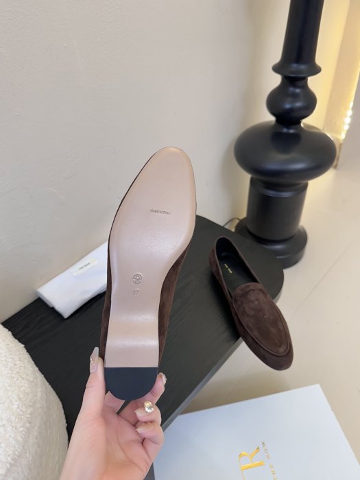 Лоферы женские фото 6